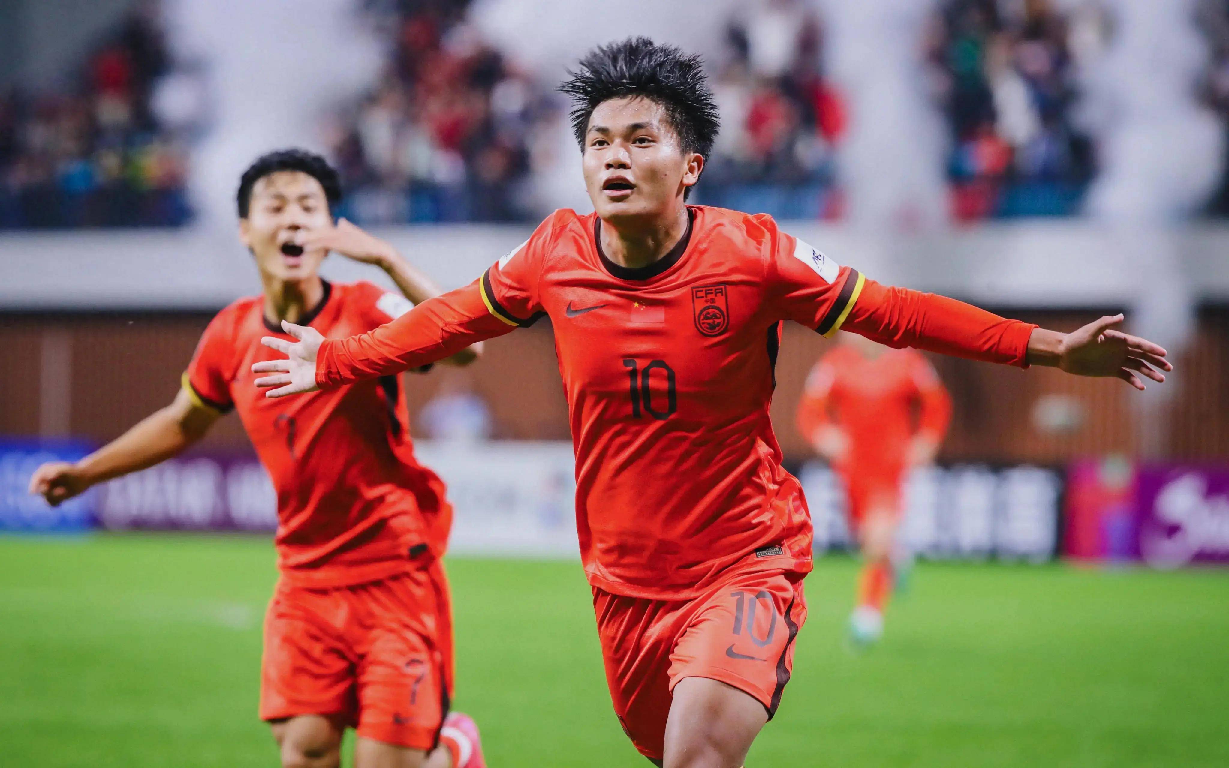 奥运冠军、世界冠军助力羽毛球公益活动