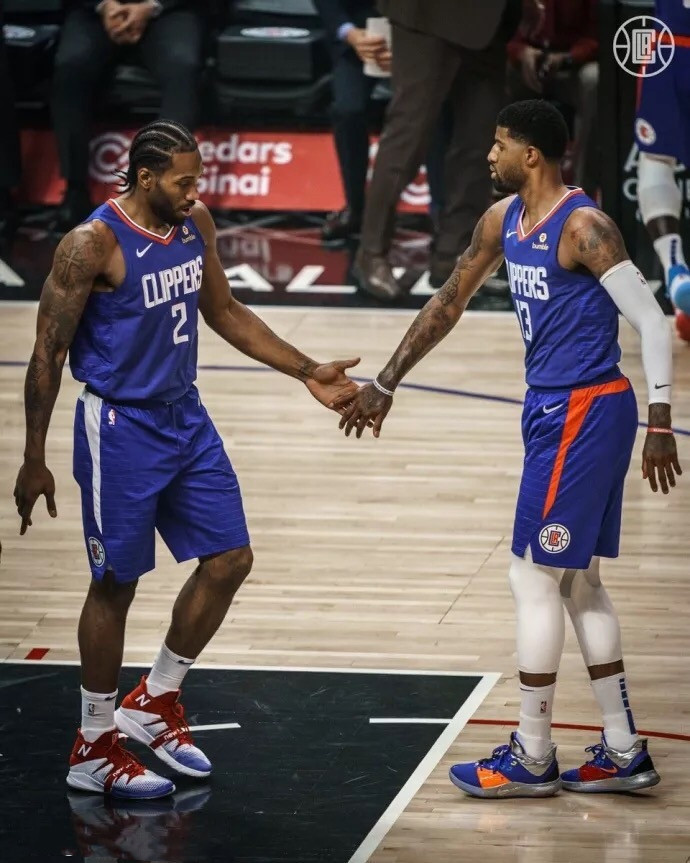 用数据语言 用数据语言